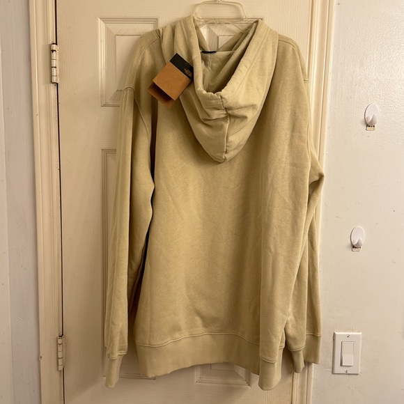 The North Face Men’s Hoodie - Picture 6 of 7